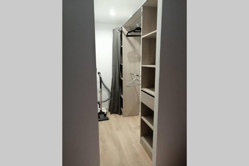 Charmant Appartement Avec Terrasse Pont-de-lʼIsère Zewnętrze zdjęcie
