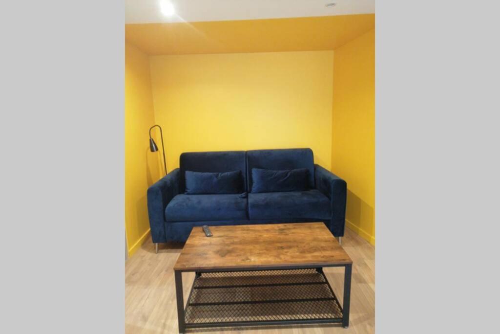 Charmant Appartement Avec Terrasse Pont-de-lʼIsère Zewnętrze zdjęcie